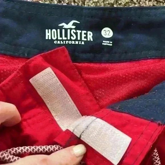 Hollister Tie-Waist Red Swim Trunks with Velcro back pocket. Men's size 32 - Picture 8 of 12